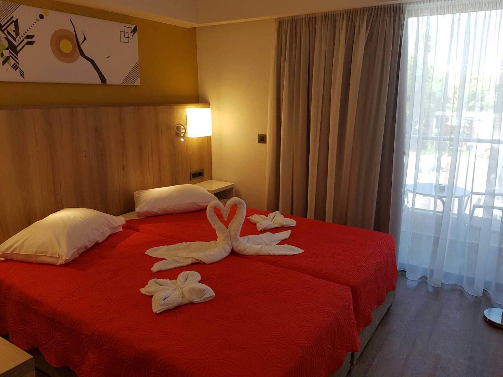 Sunny Days Hotel Ixia  Bagian luar foto