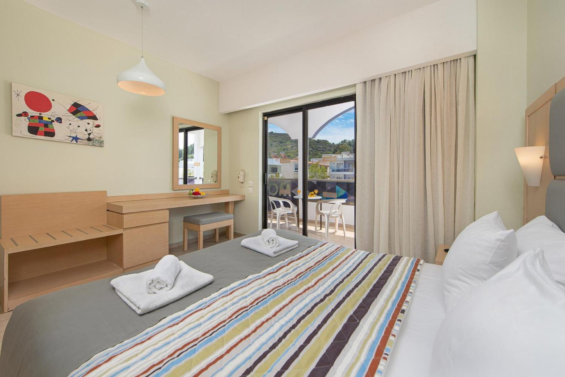 Sunny Days Hotel Ixia  Bagian luar foto